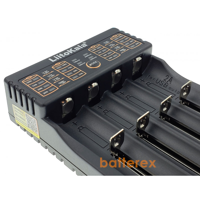 LiitoKala Lii-402 - універсальний USB зарядний пристрій на 4 акумулятори із оригінальним USB блоком живлення Liitokala 5V 2A в комплекті