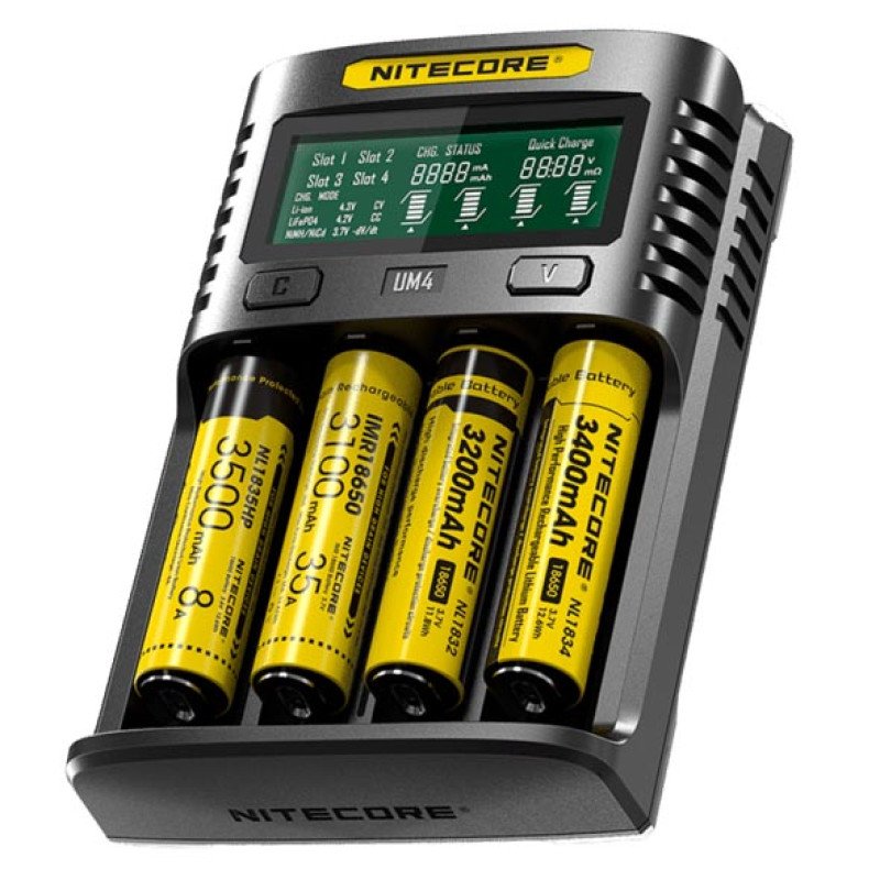 Зарядний пристрій Nitecore UM4 на 4 акумулятори Ni-MH/Ni-Cd/Li-ion/LiFePO4