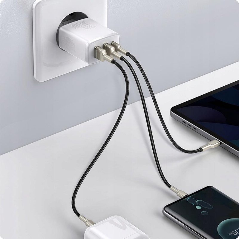 Зарядное устройство USB на 3 порта Baseus Compact Quick Charger 2U+C 30W White c быстрой зарядкой QC3.0 и PDстрой зарядкой QC3.0 и PD