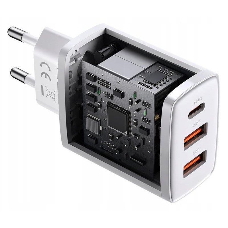 Зарядное устройство USB на 3 порта Baseus Compact Quick Charger 2U+C 30W White c быстрой зарядкой QC3.0 и PDстрой зарядкой QC3.0 и PD