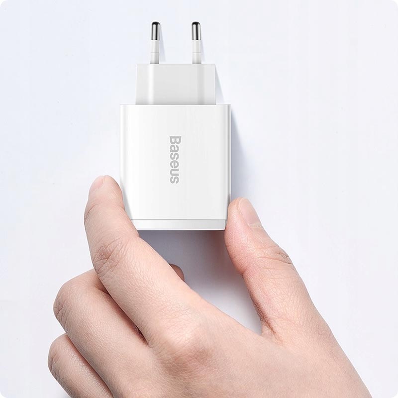 USB-адаптер Baseus Quick Charger CCXJ-E02